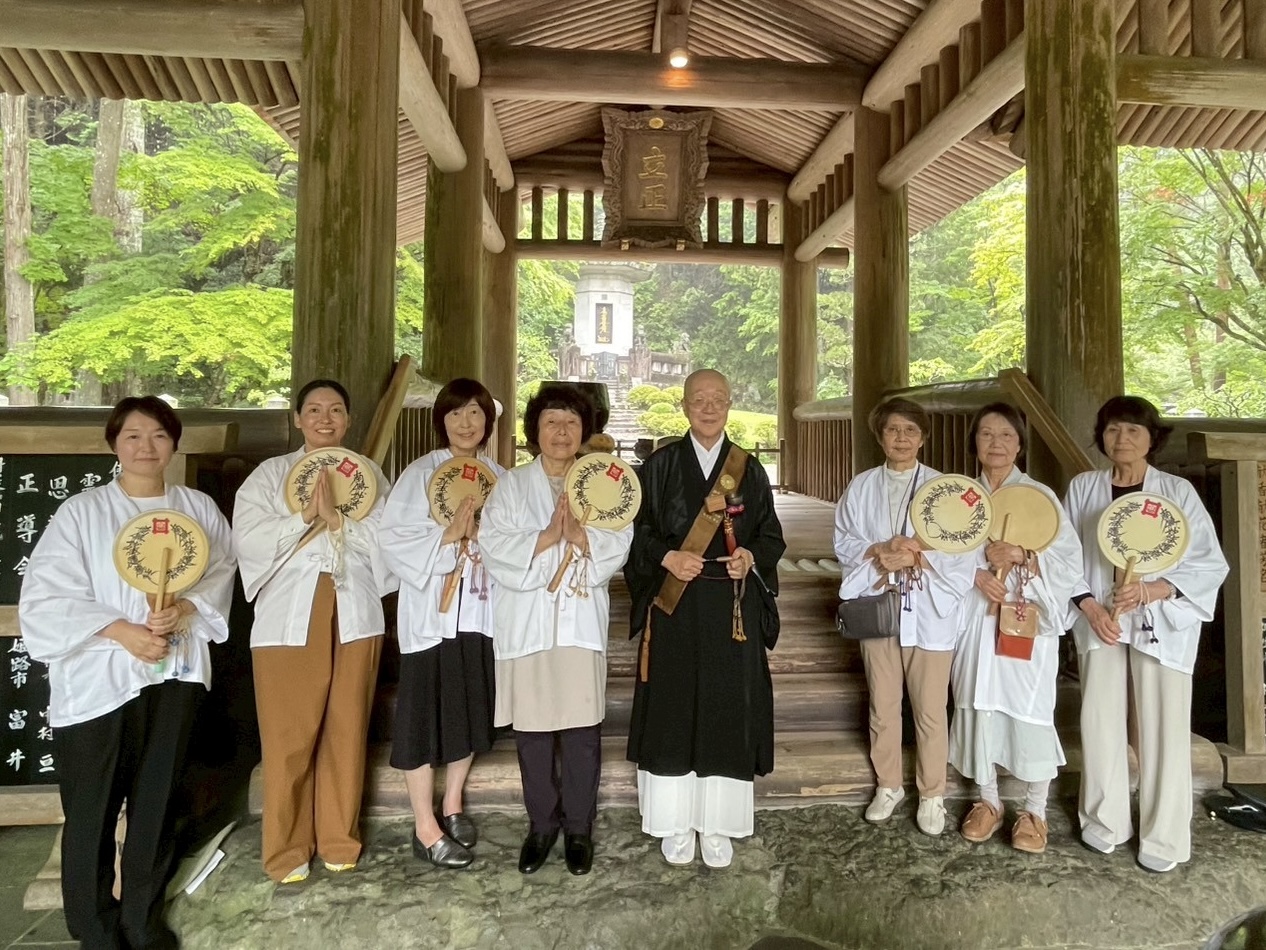 0A23AF92-4DD9-419A-931F-93DE338D71E9